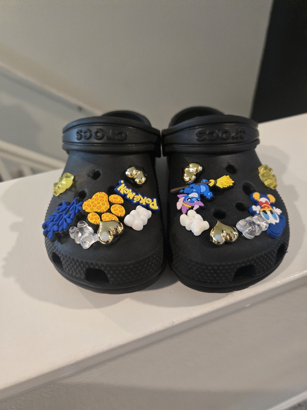 CROCS Black Kids Size 11c Clogs with Colorful Pokemon & Charm Accents